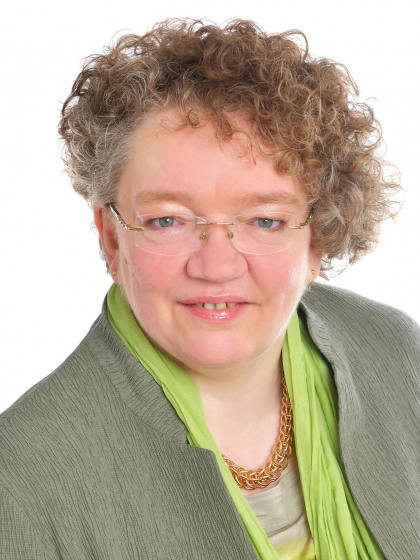 Frau Dr. Rodat
